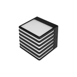 czarna oprawa oświetleniowa Cube-3 w kształcie sześcianu z białym dyfuzorem