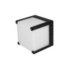 czarna oprawa zewnętrzna Cube-1 w kształcie sześcianu z białym dyfuzorem