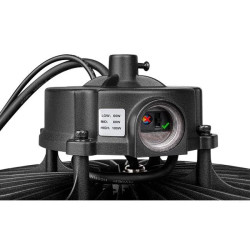 czarna lampa LED High Bay 100W 5000K z oczkiem montażowym i aluminiową obudową