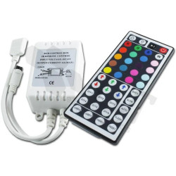 Sterownik LED RGB 12V z pilotem na podczerwień 44 przyciski w białej obudowie