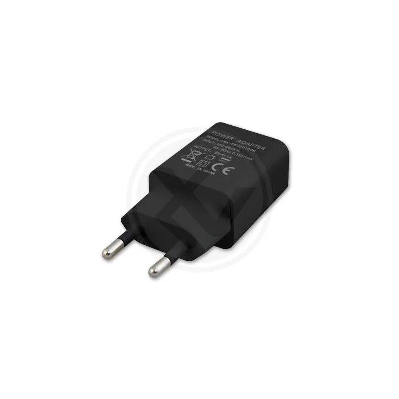 czarny zasilacz wtyczkowy z jednym portem USB, widok z przodu i z boku