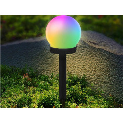 Zestaw czterech kulistych lamp ogrodowych RGB wbijanych w ziemię, dwie kolorowe i dwie białe