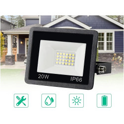 Czarny reflektor LED 20W o kompaktowych wymiarach z widocznym przewodem zasilającym i oznaczeniem IP66