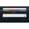Biała listwa LED RGB z kolorowymi diodami, stojąca na podstawce z kablem USB-C