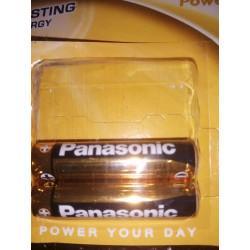 Opakowanie zestawu dwóch baterii alkalicznych Panasonic w rozmiarze AAA
