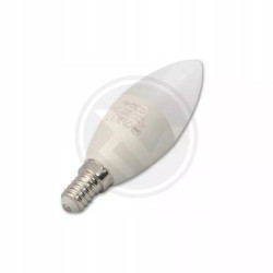 Żarówka LED E14 8W w kształcie świecy obok opakowania