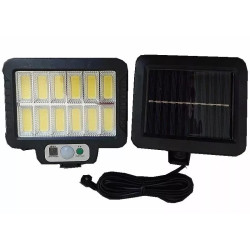 Czarna lampa solarna ścienna z panelem solarnym i pilotem, wyposażona w diody LED typu COB