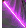 Świetlówka LED tuba o długości 120 cm świecąca na różowo