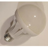 Żarówka LED kulka z gwintem E27 o mocy 12 W w białym kolorze