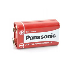 Bateria Panasonic 9V 6F22 w czerwono-białej obudowie, widok na zaciski