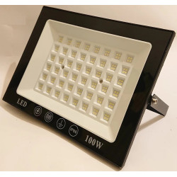 Czarny panel LED 100W z uchwytem montażowym i białym wnętrzem reflektora