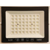 Czarny panel LED 100W z uchwytem montażowym i białym wnętrzem reflektora
