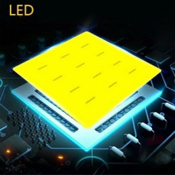 Przenośna latarka LED z panelem solarnym, obrotowym uchwytem i 45 diodami LED