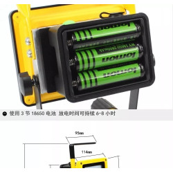 Akumulatorowy halogen LED 10W z 20 diodami SMD w obudowie z uchwytem i dwiema ładowarkami