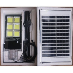 Latarnia solarna LED 1300W z panelem solarnym i mocowaniem na tle białym