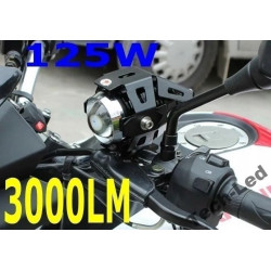 Halogen LED motocyklowy z metalową obudową i wbudowanym włącznikiem zamontowany na kierownicy