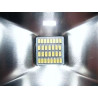 Czarny naświetlacz LED 30W z kwadratową matrycą 30 diod i oznaczeniami 30W, IP65