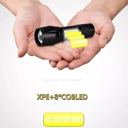 Akumulatorowa mini latarka czarna z bocznym panelem LED i funkcją zoom