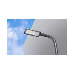 Latarnia uliczna LED 100W o smukłym, szarym korpusie z białą osłoną modułu LED
