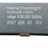 Halogen LED 100W z cienką obudową i widocznymi diodami LED w rzędach, zamocowany na metalowym uchwycie