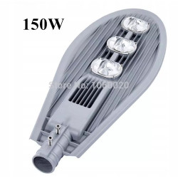Szara aluminiowa latarnia uliczna LED 150 W z trzema modułami LED i mocowaniem