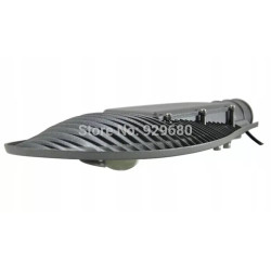 Szara aluminiowa latarnia uliczna LED 150 W z trzema modułami LED i mocowaniem