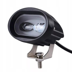 Czarny halogen LED z aluminiową obudową i uchwytem montażowym