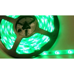 Zdjęcie taśmy LED 5m z 300 diodami RGB, pilotem i zasilaczem 12V