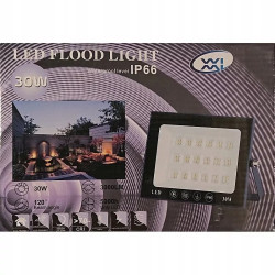 Czarny halogen LED 30W z aluminiową obudową i symbolem IP66 na przednim panelu
