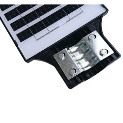 Czarna latarnia solarna LED z 9 okrągłymi diodami, pilot i rurka mocująca