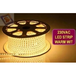 Taśma LED na rolce z diodami SMD 5050 emitująca ciepłe światło, zasilana 230V