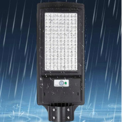 czarna latarnia solarna LED z panelem solarnym i czujnikiem ruchu