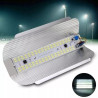 Halogen LED doświetlacz 50W z aluminium i regulacją kąta w użyciu na zewnątrz w nocy