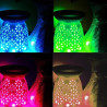 Podwodna lampka LED RGB świecąca różnymi kolorami w wodzie i jako podstawka pod drinki
