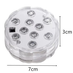 Podwodna lampka LED RGB świecąca różnymi kolorami w wodzie i jako podstawka pod drinki