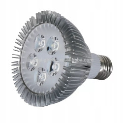 Żarówka LED do uprawy roślin z gwintem E27 i aluminiowym radiatorem, światło czerwono-niebieskie