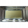 Czarny halogen LED 400W z reflektorem i panelem solarnym, widoczne złącze przewodu