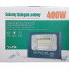 Czarny halogen LED 400W z reflektorem i panelem solarnym, widoczne złącze przewodu