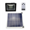 Zestaw solarny z halogenem LED, panelem słonecznym i pilotem na białym tle