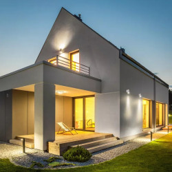 Kinkiet ścienny biały dwukierunkowy z trzonkiem GU10, maks. 70W, IP65