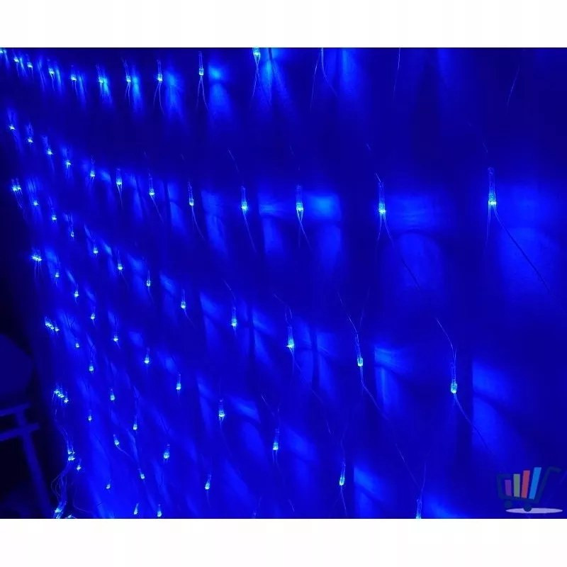 Niebieska siatka LED z 100 diodami zawieszona na ścianie